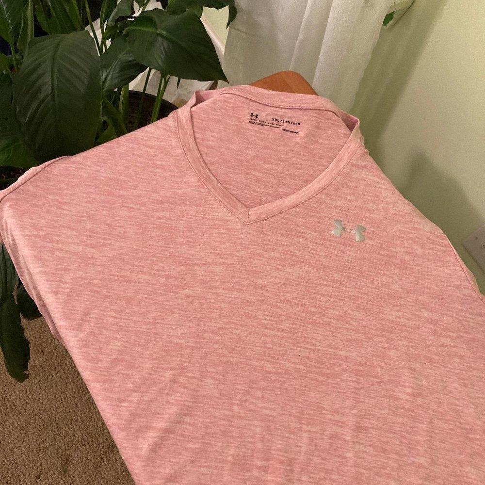 UNDER ARMOUR Women's Pink Loose Heatgear Tee